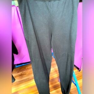 Organic Skin Worldwide Black Leggings- size 3- EUC